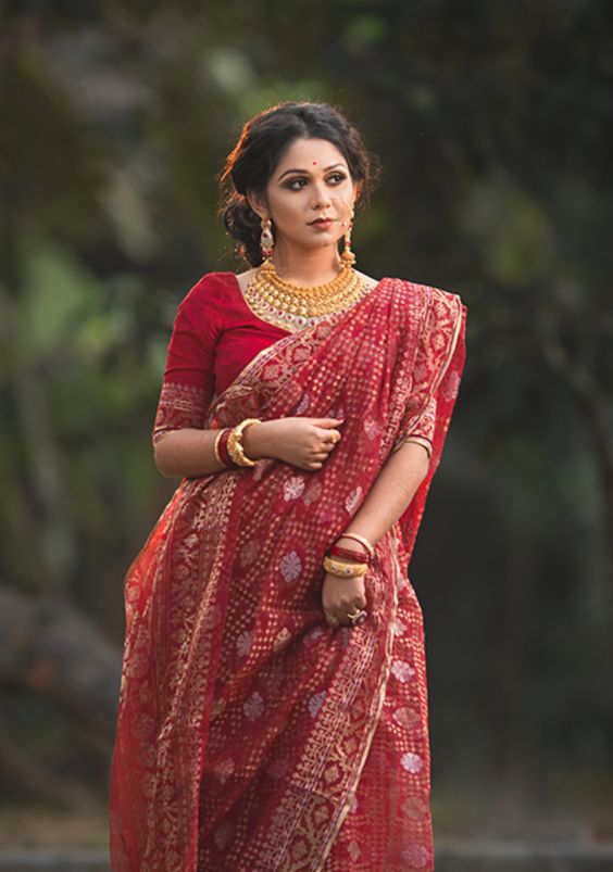 Dhakai Jamdani Modern Bengali Wedding Saree