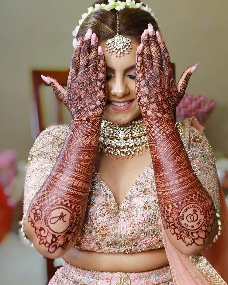 Add the Date in Mehendi Design for Engagement