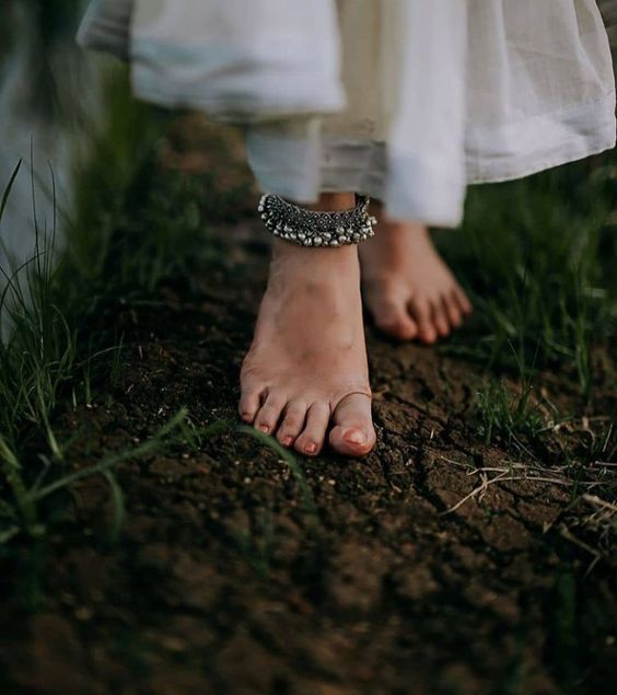 Broad Anklet Design for Women