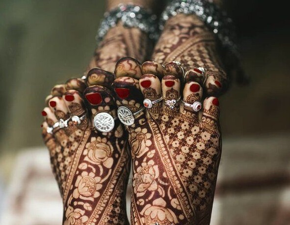 12 Best Toe Ring Designs for the Indian Bridal Jewellery Set 12 Best Toe Ring Designs for the Indian Bridal Jewellery Set