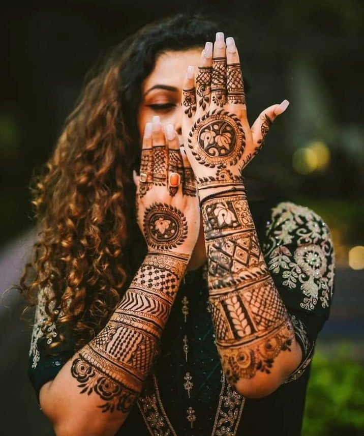 Royal Mehendi Design for Engagement