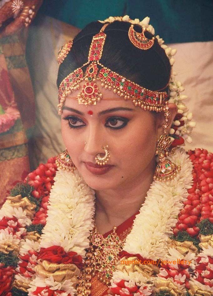 Nose Pin in Temple Jewellery Set