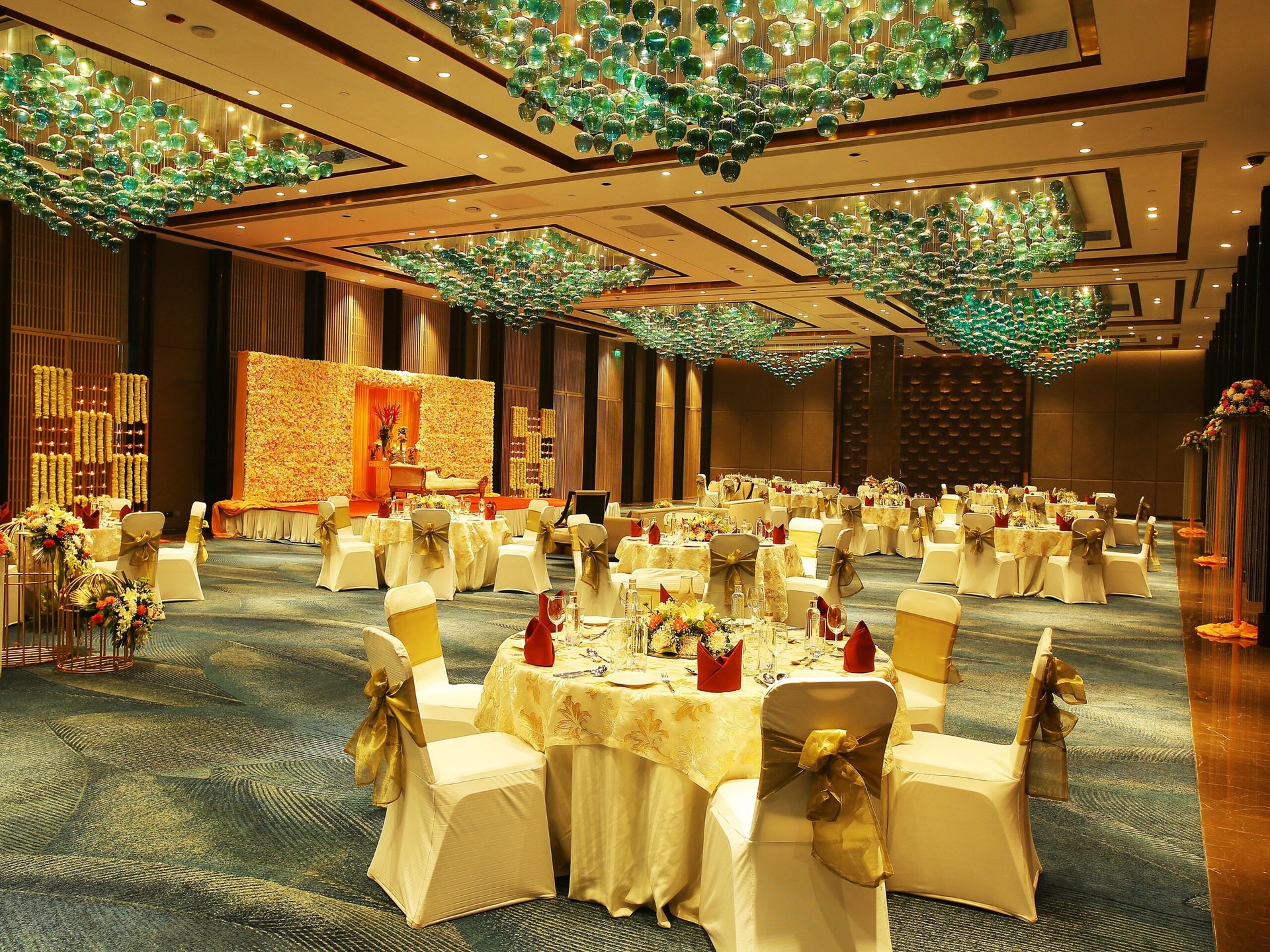 Crowne Plaza Mayur Vihar Crowne Plaza Mayur Vihar