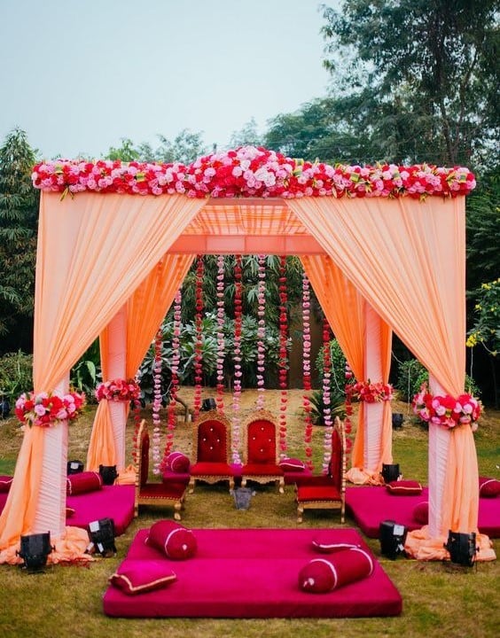 Top 10 Ravishing and Simple Mandap Decoration Ideas for the Best Wedding Top 10 Ravishing and Simple Mandap Decoration Ideas for the Best Wedding