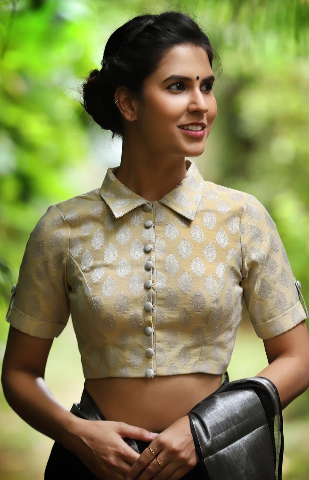 The Open Front Chinese Collar Blouse Design Idea