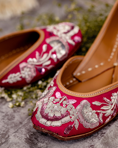 Top 10 Bombshell Bridal Jutti Designs