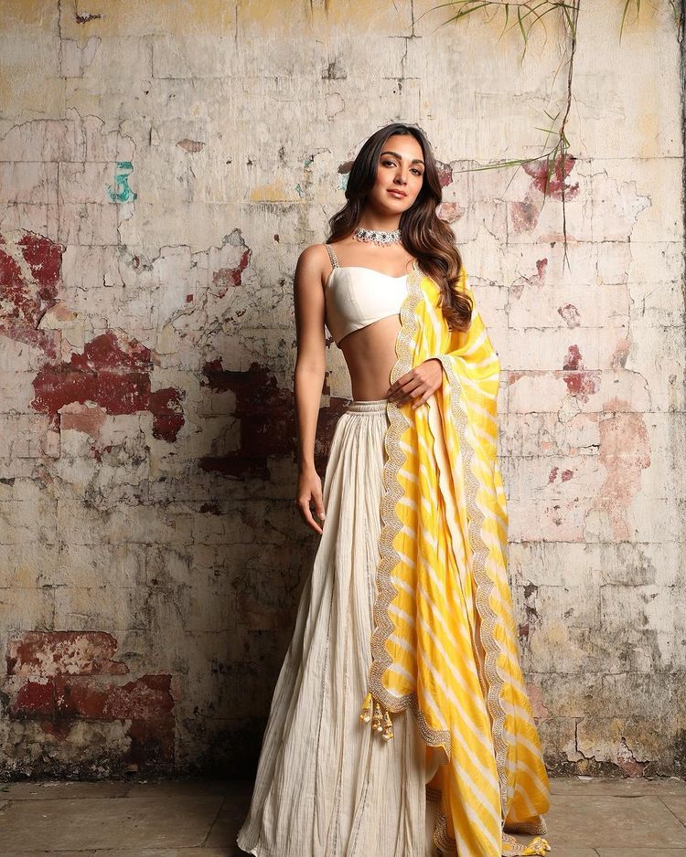 The Statement Crop Top Lehenga With Dupatta