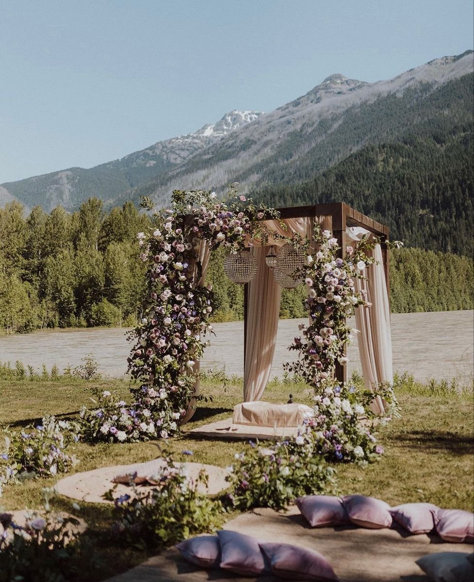 Top 10 Fashionable Wedding Mandap Decoration Themes