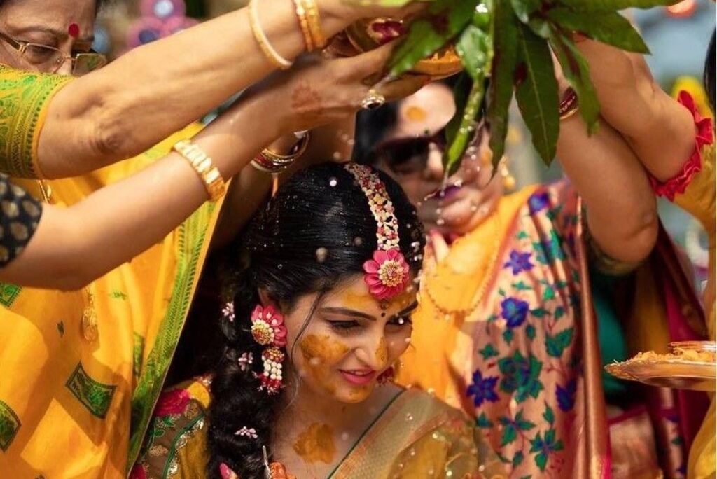 Gaye Holud Bengali Haldi Look: 10 Exquisite Haldi Ceremony Pictures