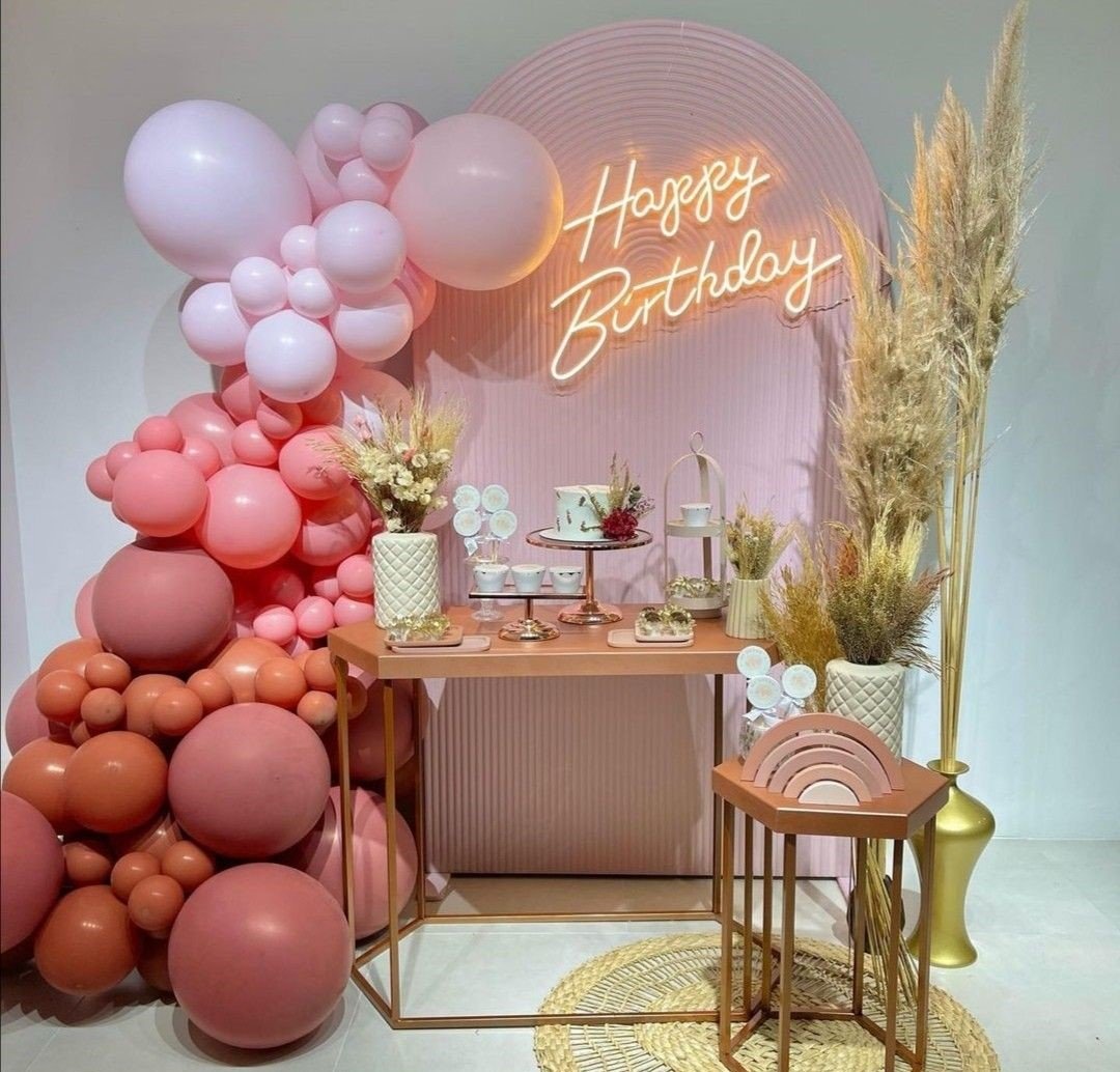 The Bubble Stage Balloon Decoration