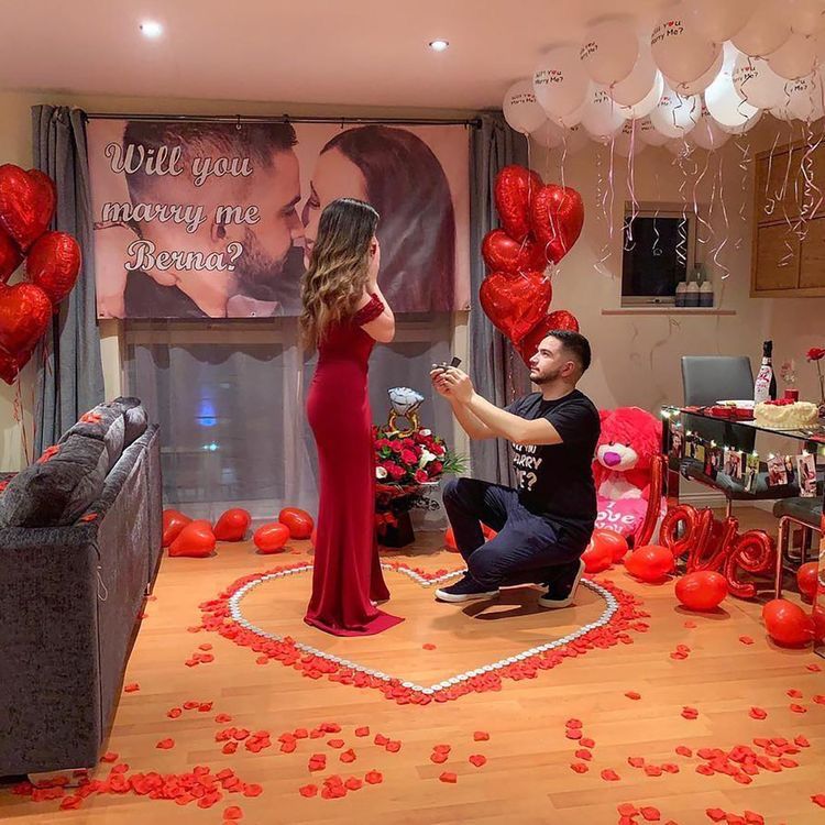 Anniversary Decorations