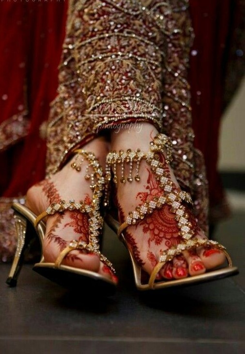 Insta-Queen Couple Shoes for Elegance