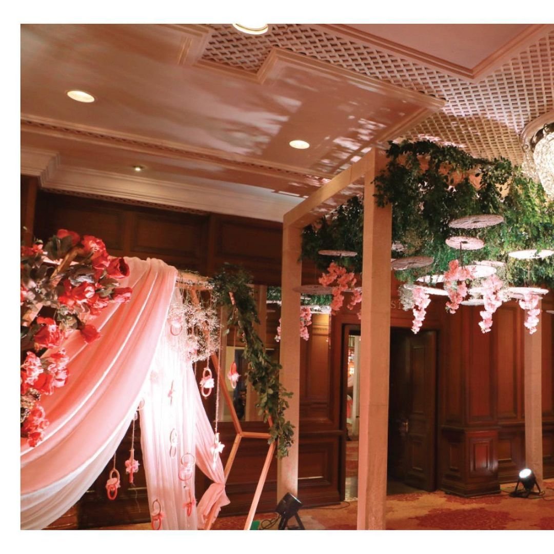 Artrageous Event Decorators