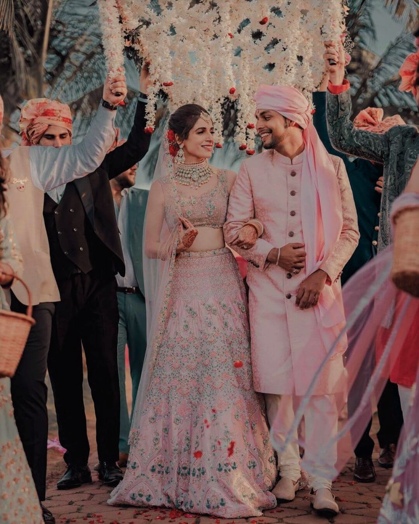 Top 10 Creative and Beautiful Bridal Entry Chadar