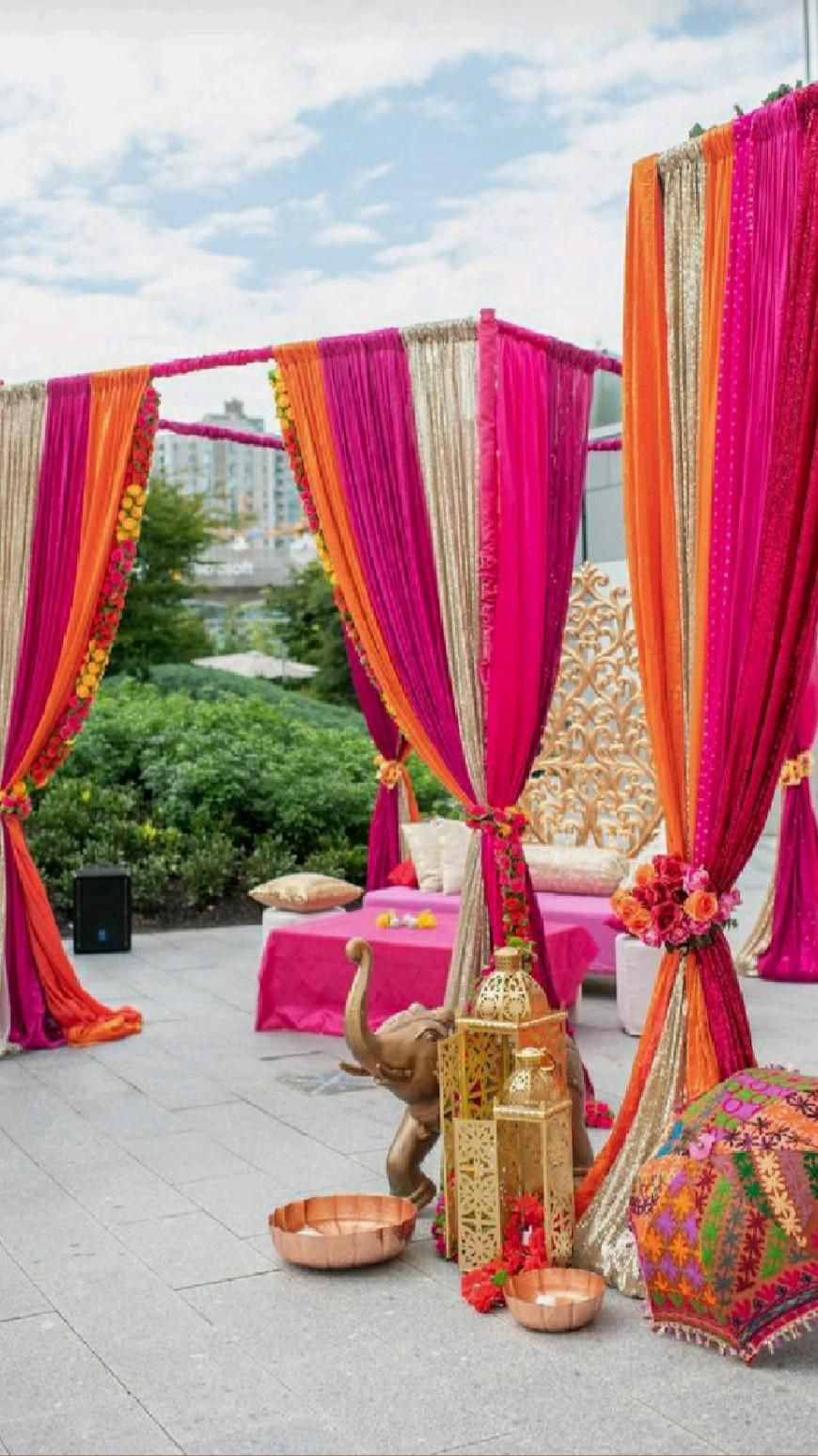 Hot Pink Mehendi Decoration