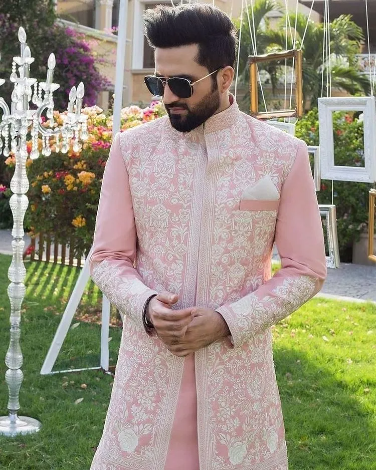 The All-Red Manyavar Design