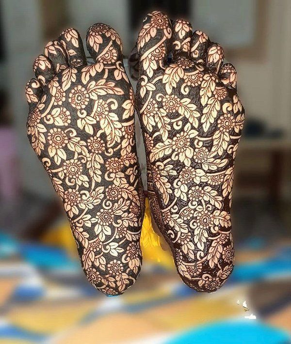Back Foot Simple Henna Mehndi Design