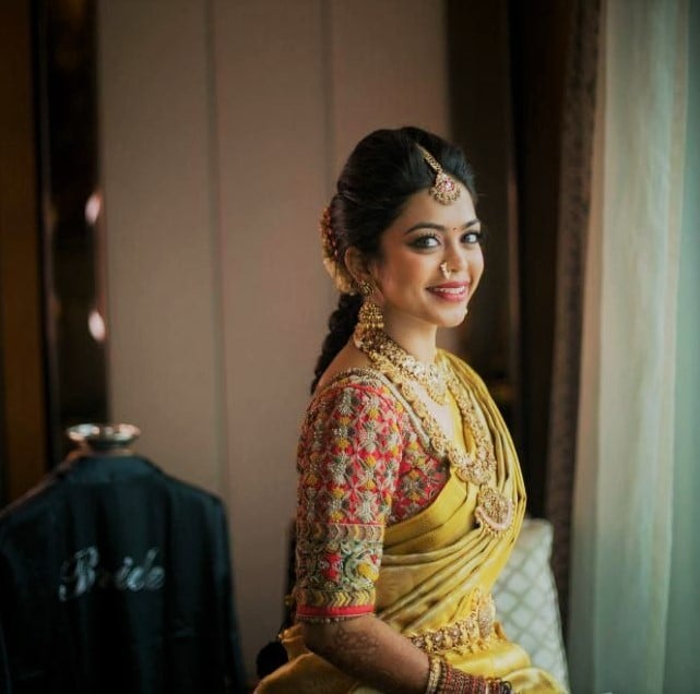 Top 10 Amazing Kanjeevaram Yellow Bridal Sarees