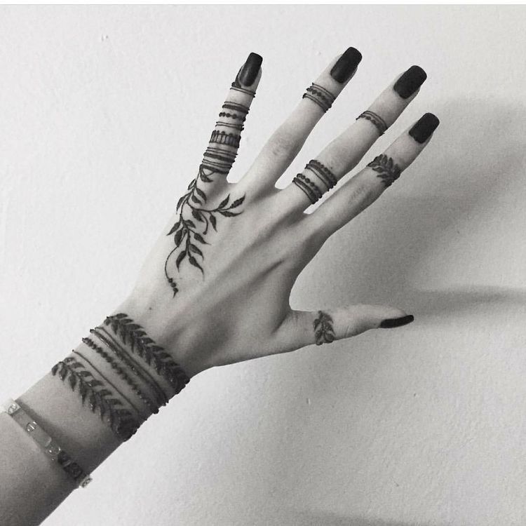 Rings and Bracelets Simple Henna Mehndi Design