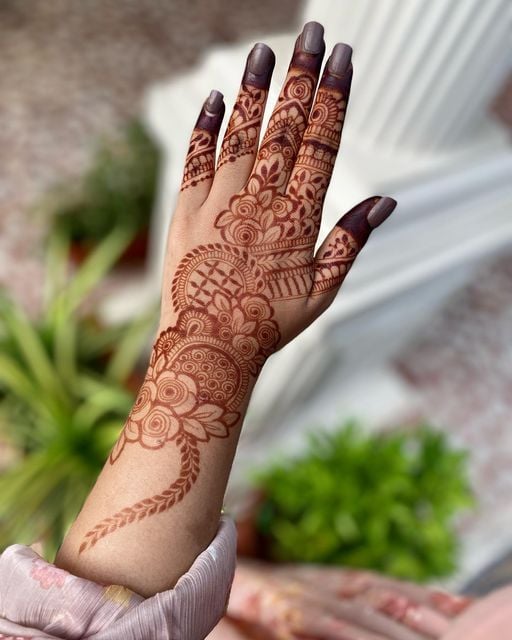 Arabic Mehendi Designs for Mehndi Party
