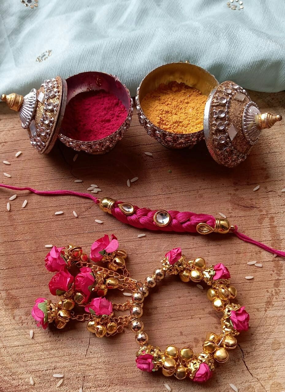 Handmade Couple Rakhi Online