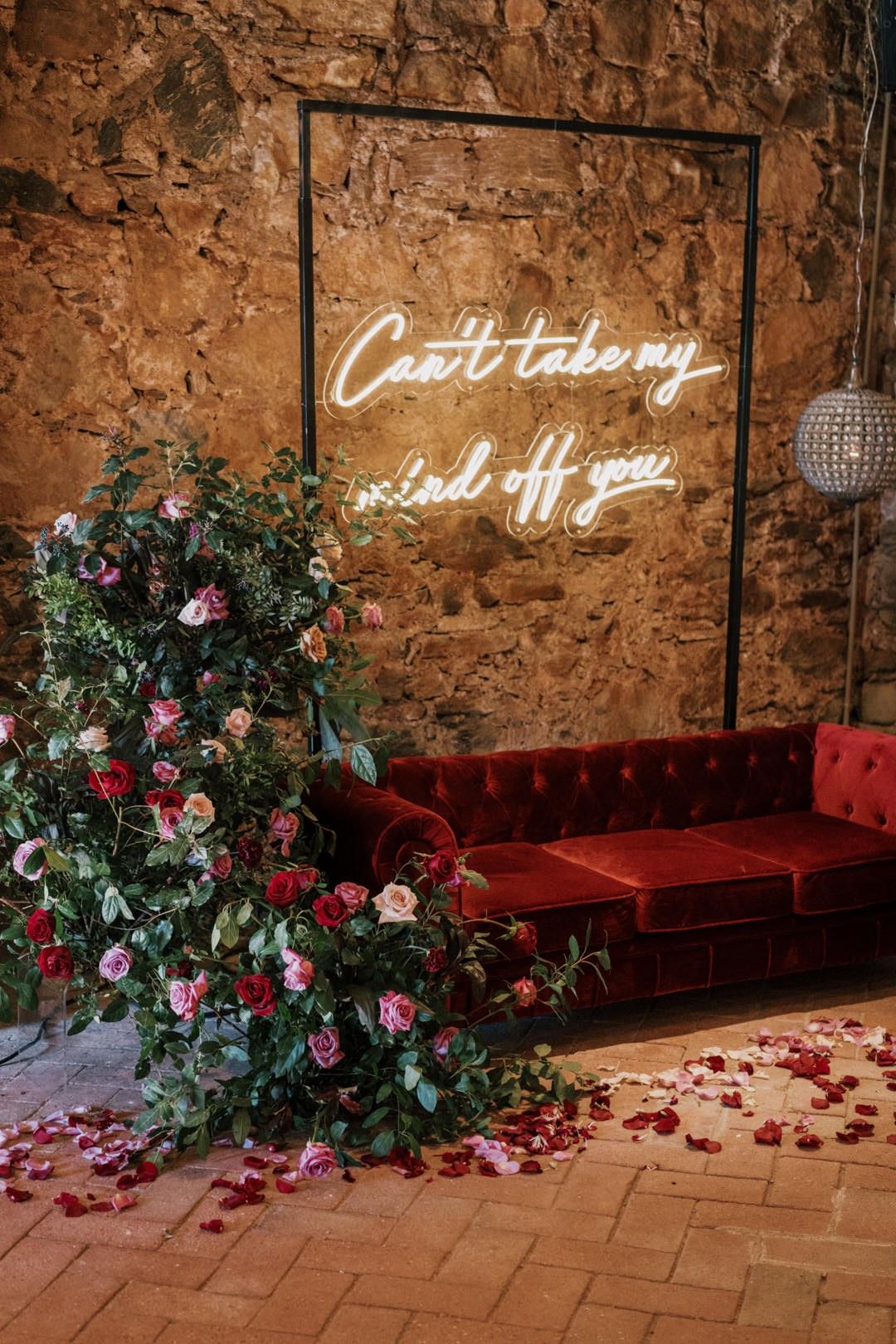 Customised Neon Lights Wedding Decoration Ideas at Home