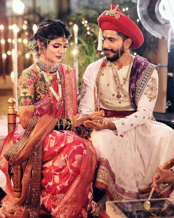Traditional Red Nauvari Marathi Wedding Dress for Couple