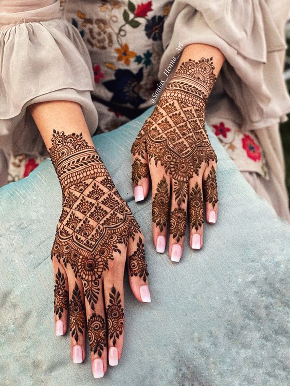 Most Beautiful Henna Bridal Mehndi Designs for the Best Bridal Hands: