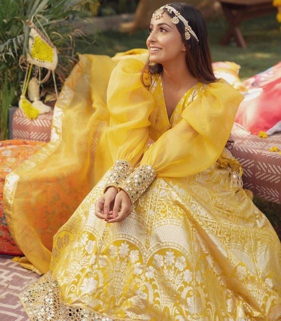 Yellow Lehenga Vs Traditional Saree: