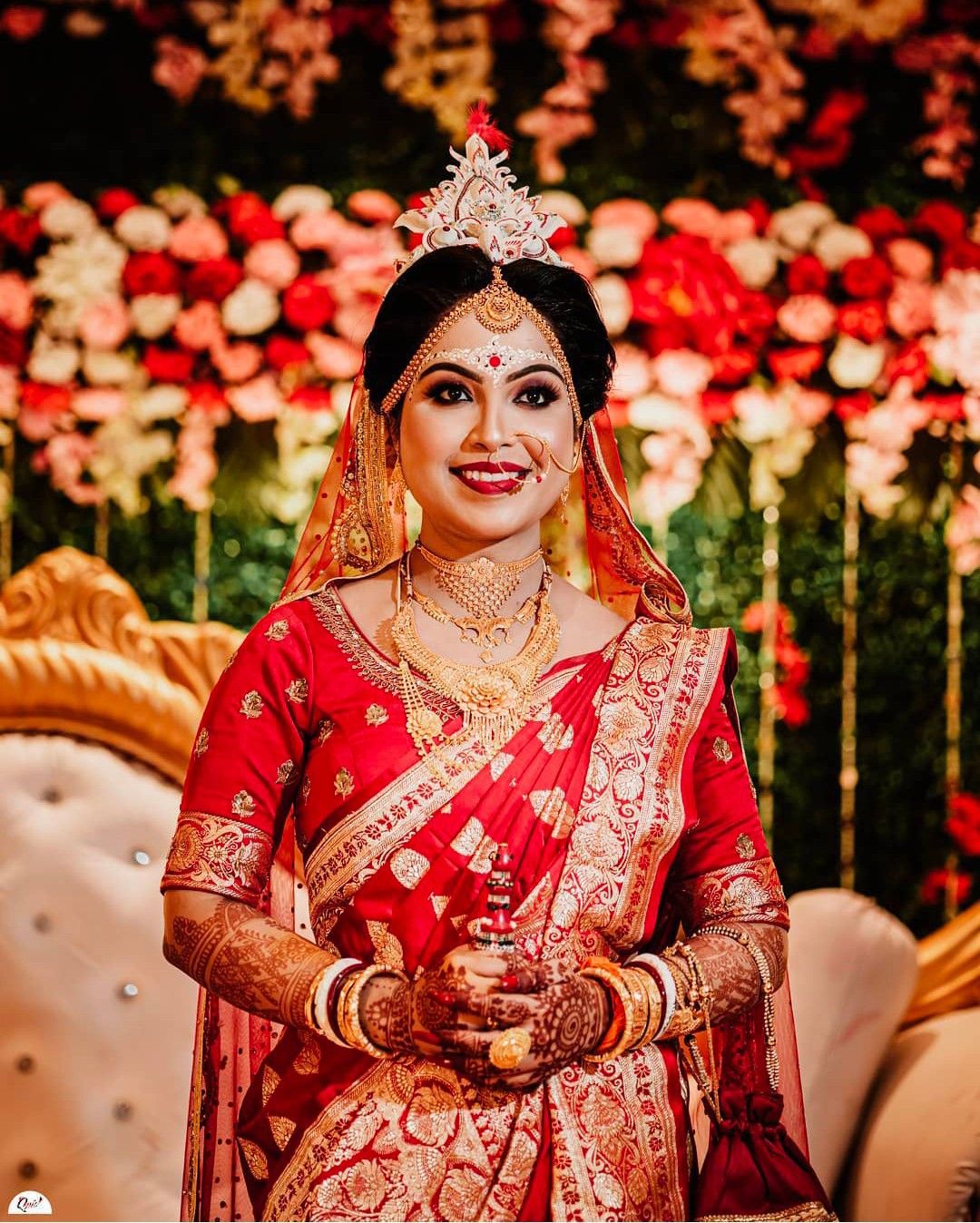 Top 10 Beautiful Bengali Saree Styles worn by Bong Brides Top 10 Beautiful Bengali Saree Styles worn by Bong Brides