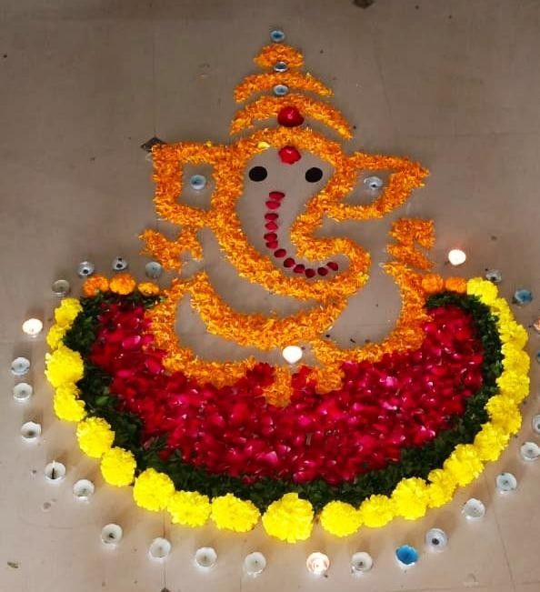 Floral Ganesha Simple Rangoli Designs for Home