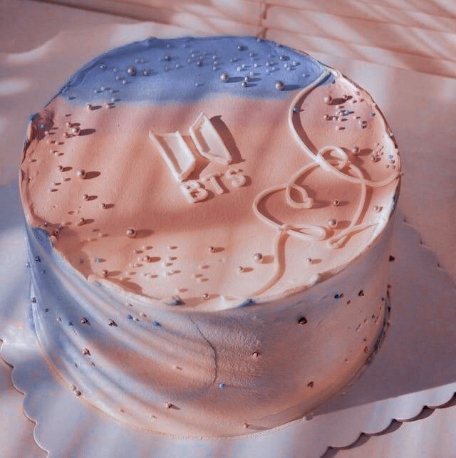 The Simple BTS Cake Idea for Anniversary