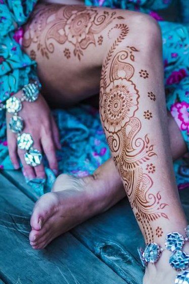 Leg Simple Henna Mehndi Design