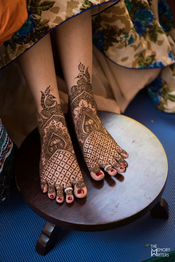 The 'Dulhan' Leg Mehndi Design