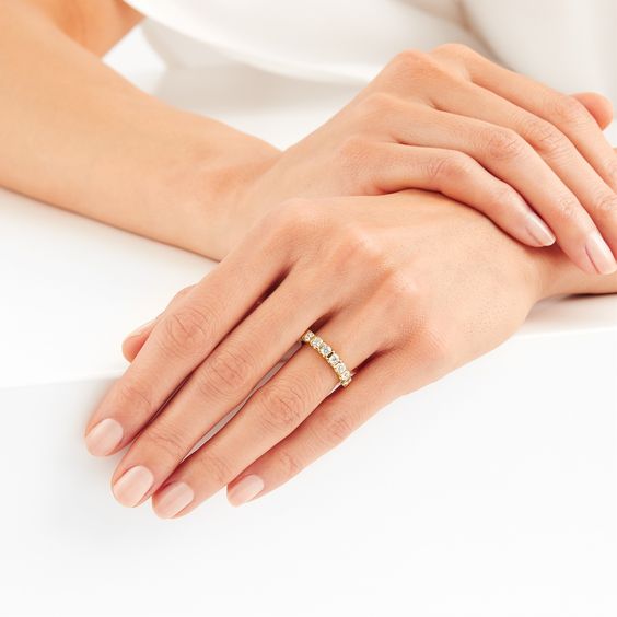 18ct Yellow Gold Ring Style