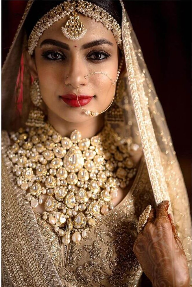 Broad Polki Jewellery Necklace with Pearls