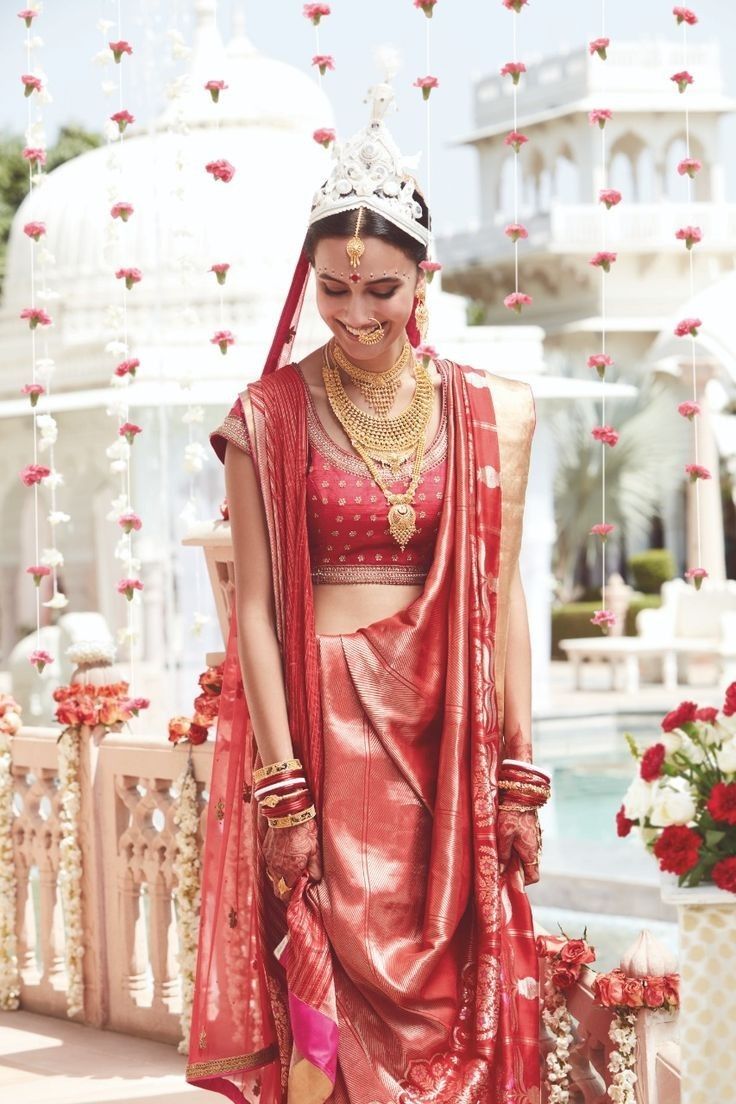 Red Silk Eight-Fold Saree Bengali Wedding Dress