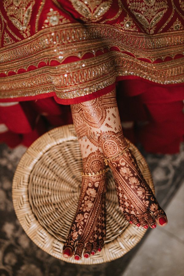 North Indian Bridal Dubai Mehendi Design for Feet