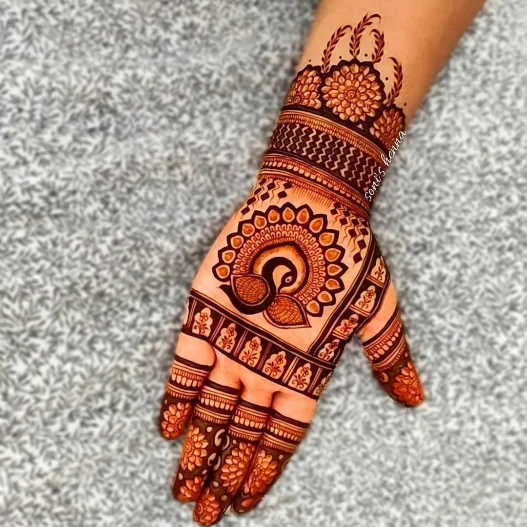 Red henna mehendi designs