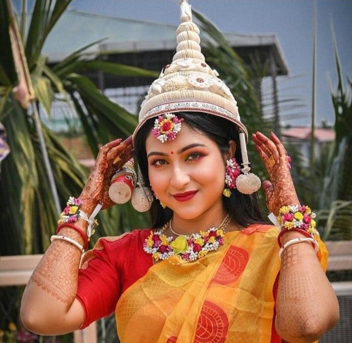 Goom’s Topor Bengali Bridal Photoshoot Poses