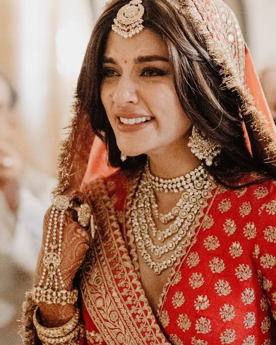 Dark Brown Global Hair for Fair Skin