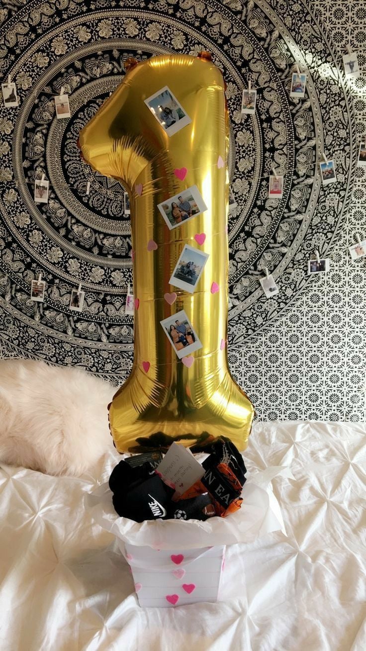 Golden One Balloon 1st Wedding Anniversary Decoration Ideas at Home