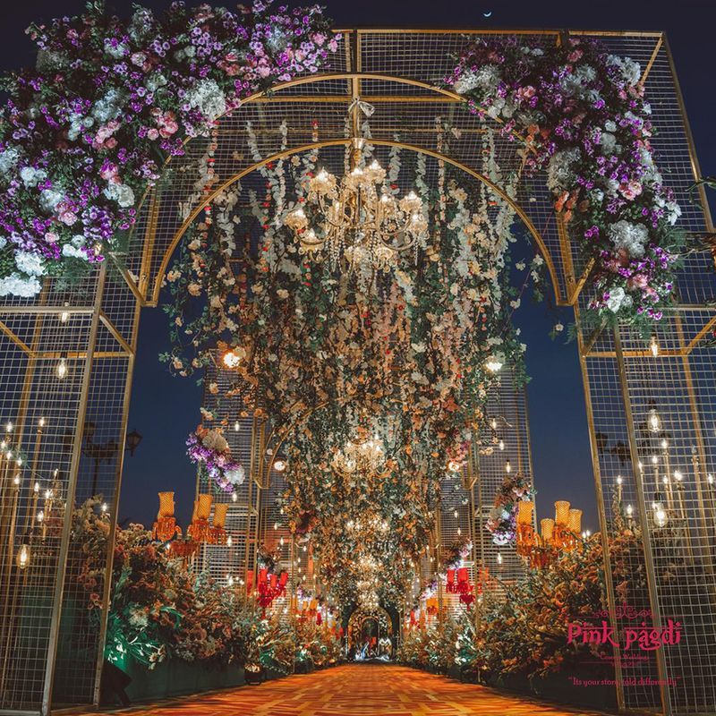 Metallic Tassles Wedding Gate Decoration