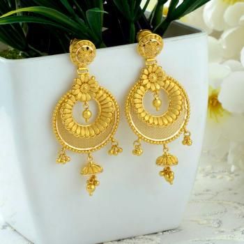 Round Gold Kanbala Design