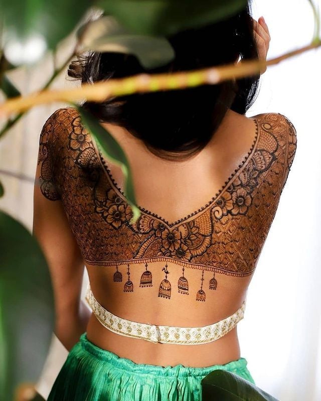 Blouse Simple Henna Mehndi Design