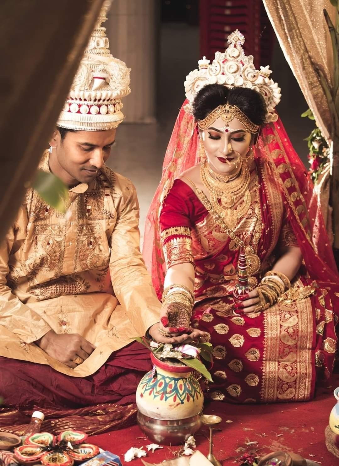 Hand in Hand Bengali Photoshoot