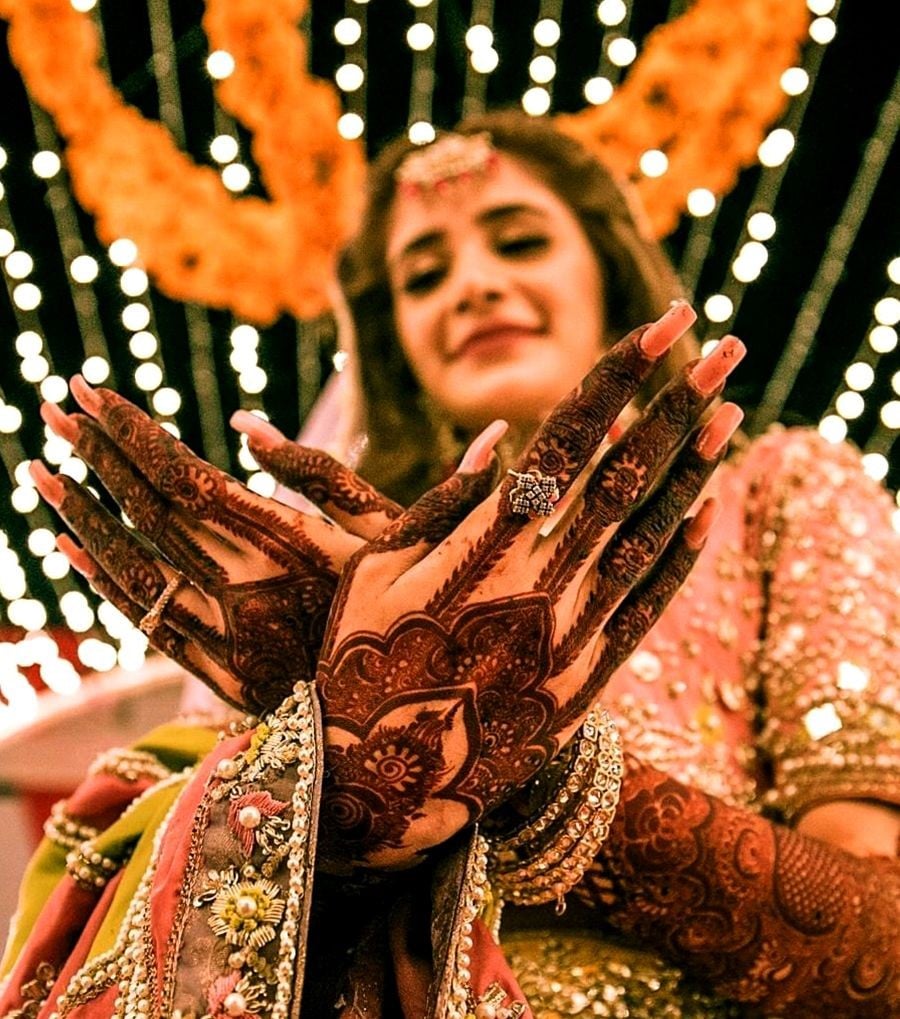 Top 10 Fun and Amazing Mehendi Design for Engagement Parties Top 10 Fun and Amazing Mehendi Design for Engagement Parties