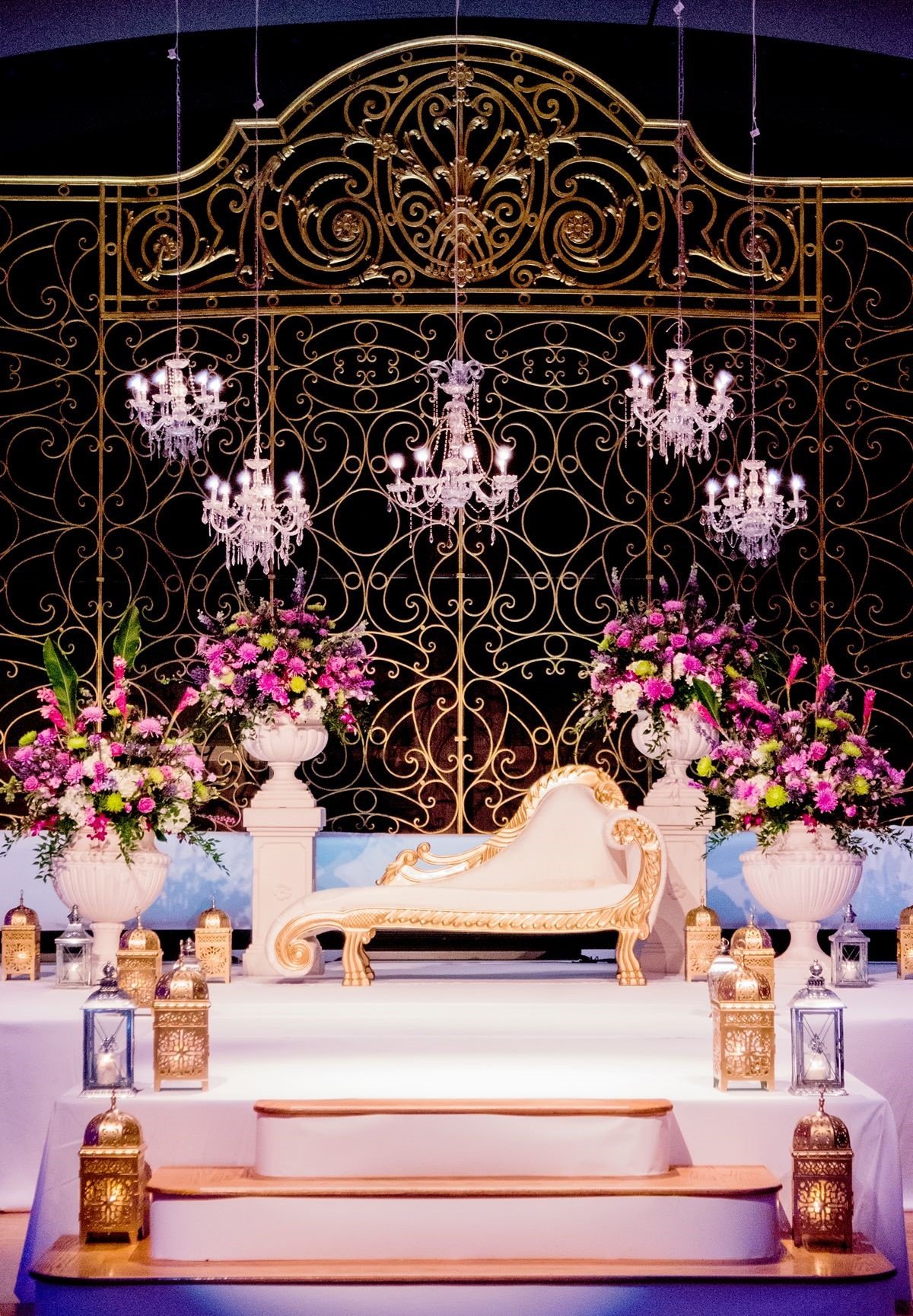 Emperors Modern Wedding Stage Decoration