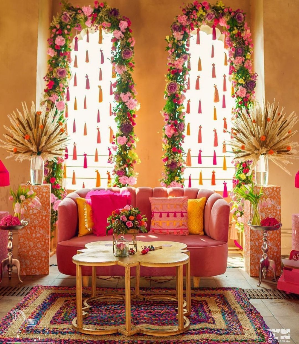 Hot Pink Couch and Warm Wedding Home Decoration