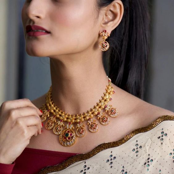 Gold Necklace with Bracelet